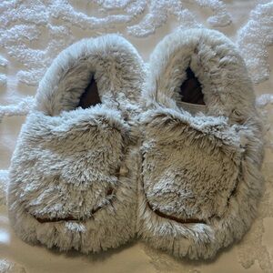 Warmies feet warmers.            Never used. One size.